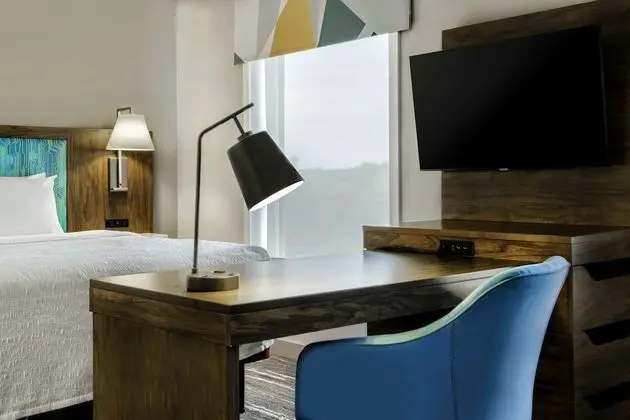 Bir En Büyük (King) Boy Yataklı ve Bir Çekyatlı, Sigara İçilmeyen