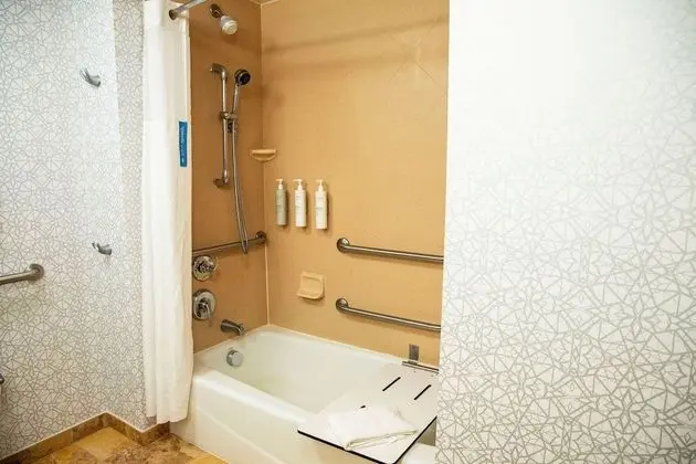 Bir En Büyük (King) Boy Yataklı, Sigara İçilmeyen, Engellilere Uygun