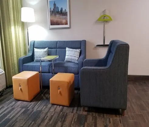 Süit, 2 Çift Kişilik Yatak, Sigara İçilmez