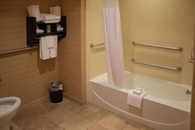 1 King, ADA Handicapped Accessible, Non Smoking
