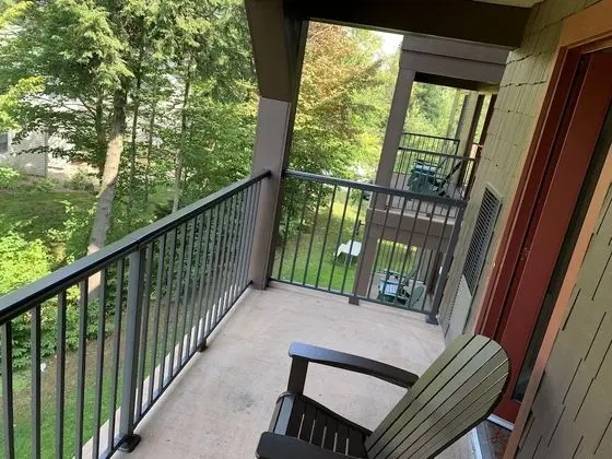 Oda, 2 Büyük (Queen) Boy Yatak, Sigara İçilmez, Balkon
