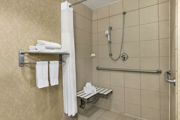 Stüdyo, Engellilere Uygun, Sigara İçilmez