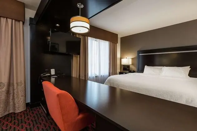 1 King Studio Suite Non-Smoking