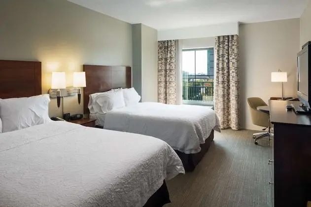 İki Büyük (Queen) Boy Yataklı (Standard Room Two Queens)