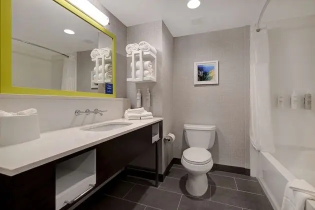 Stüdyo, 1 En Büyük (King) Boy Yatak, Buzdolabı ve Mikrodalga (Wet bar)
