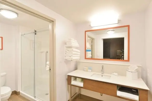Stüdyo, 1 En Büyük (King) Boy Yatak, Buzdolabı ve Mikrodalga (Wet Bar)