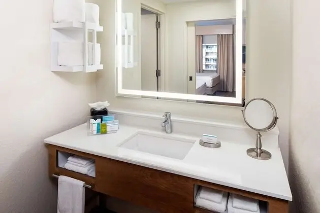 2 Queen Beds Studio Suite, Non-smoking