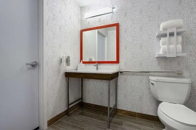 Stüdyo, Engellilere Uygun, Sigara İçilmez