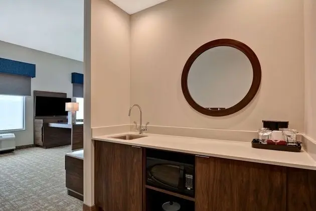 Stüdyo, 1 En Büyük (King) Boy Yatak, Sigara İçilmez, Buzdolabı ve Mikrodalga (Wet bar)