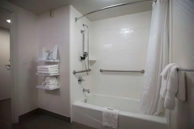 King bed with accessible tub