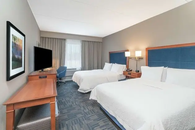 Oda, 2 Büyük (Queen) Boy Yatak, Engellilere Uygun (Hearing)