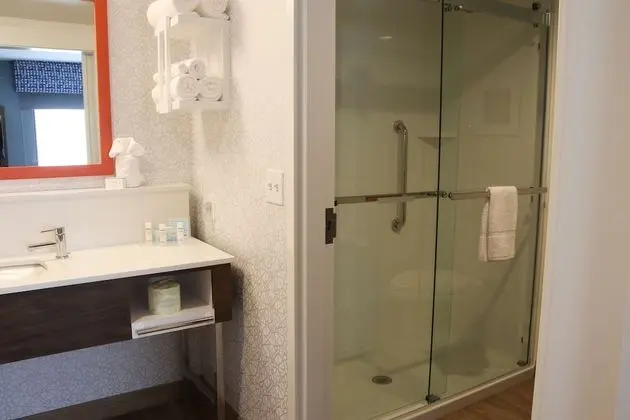 Stüdyo, 1 En Büyük (King) Boy Yatak, Buzdolabı ve Mikrodalga (Wet bar)