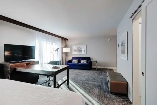 Stüdyo, 1 En Büyük (King) Boy Yatak, Sigara İçilmez, Buzdolabı ve Mikrodalga (Wet Bar)