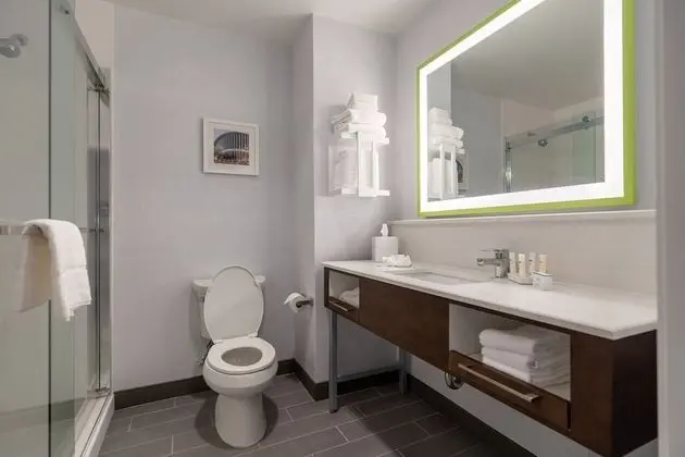 Süit, 1 En Büyük (King) Boy Yatak, Sigara İçilmez