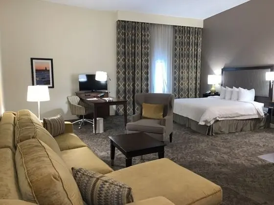 Stüdyo, 1 En Büyük (King) Boy Yatak, Engellilere Uygun (Roll-in Shower)