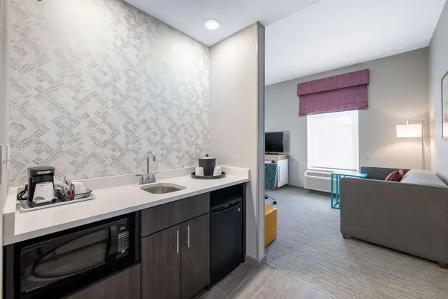 Stüdyo, 1 En Büyük (King) Boy Yatak, Buzdolabı ve Mikrodalga (Wet Bar)