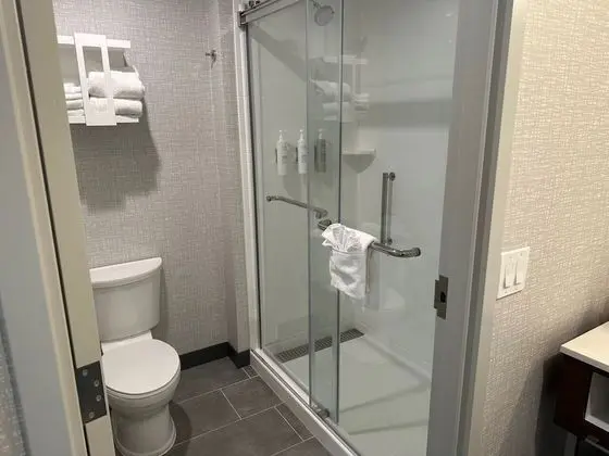 Stüdyo, 1 En Büyük (King) Boy Yatak, Buzdolabı ve Mikrodalga (Wet bar)
