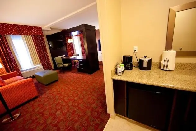 Stüdyo, Engellilere Uygun, Sigara İçilmez