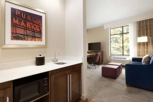 Stüdyo, 1 En Büyük (King) Boy Yatak ve Çekyat, Buzdolabı ve Mikrodalga (Wet bar)