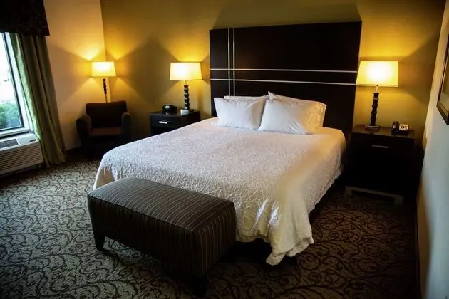 Oda, 1 En Büyük (King) Boy Yatak, Engellilere Uygun, Sigara İçilmez