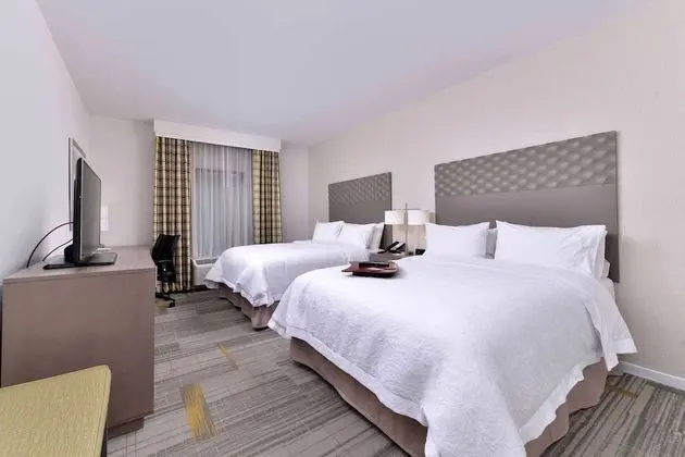 Oda, 2 Büyük (Queen) Boy Yatak, Sigara İçilmez, Buzdolabı ve Mikrodalga