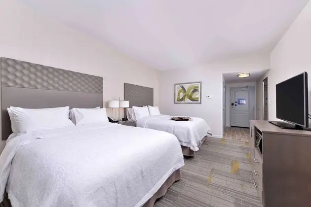 Oda, 2 Büyük (Queen) Boy Yatak, Sigara İçilmez, Buzdolabı ve Mikrodalga