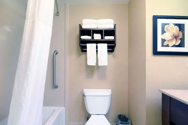 Oda, 2 Büyük (Queen) Boy Yatak, Sigara İçilmez