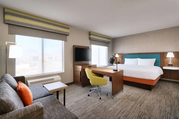 Stüdyo, 1 En Büyük (King) Boy Yatak, Buzdolabı ve Mikrodalga (Wet bar)