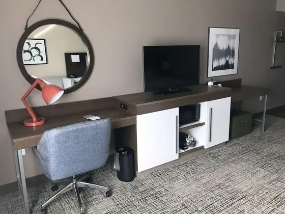 Oda, 1 En Büyük (King) Boy Yatak ve Çekyat, Engellilere Uygun (Hearing)