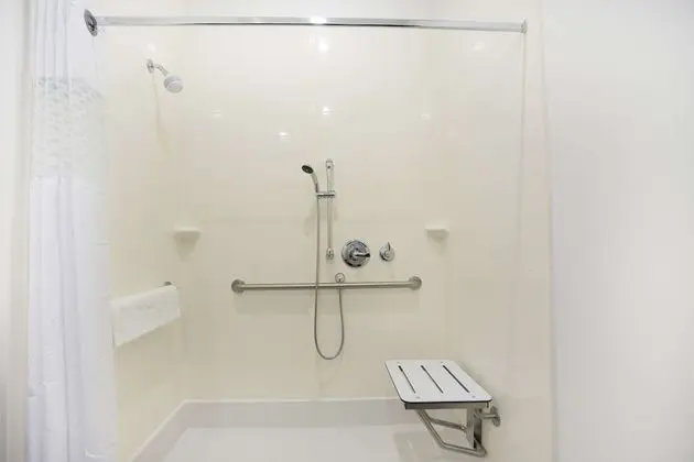 Stüdyo, 1 En Büyük (King) Boy Yatak, Engellilere Uygun, Sigara İçilmez (Roll In Shower)