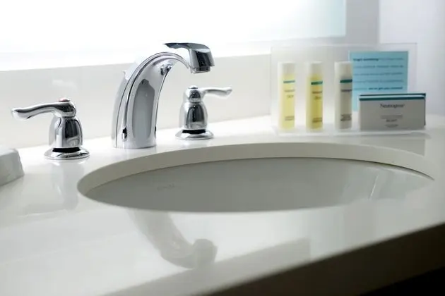 Oda, 1 En Büyük (King) Boy Yatak, Sigara İçilmez (Shower Only)