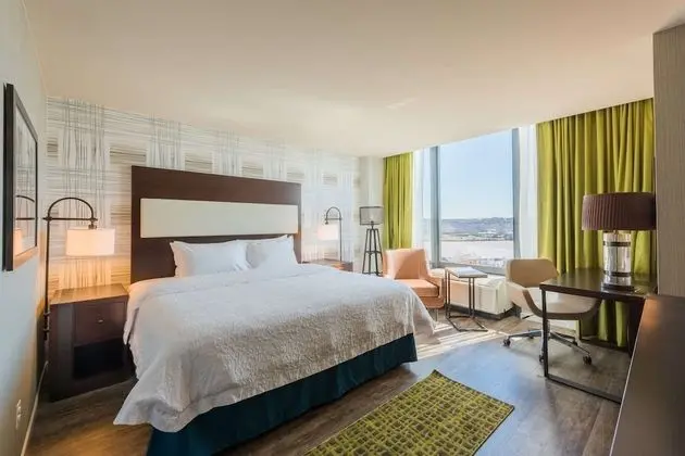 Room, 1 King Bed, Stadium view