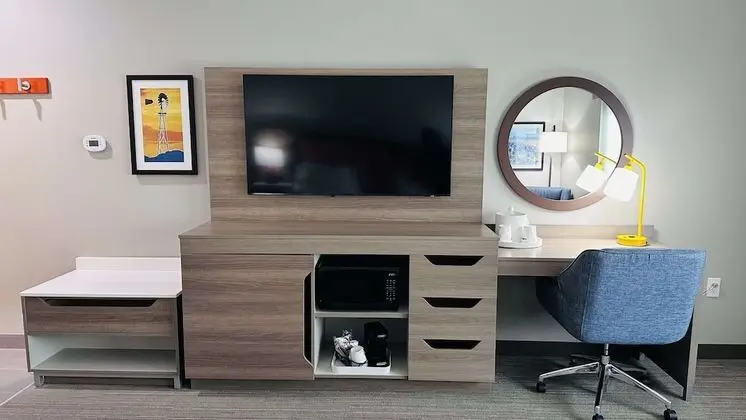 Oda, 1 En Büyük (King) Boy Yatak, Buzdolabı