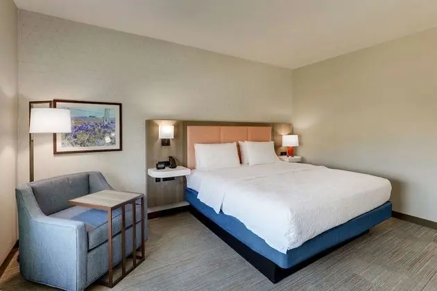 Oda, 1 En Büyük (King) Boy Yatak, Buzdolabı