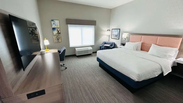 Oda, 1 En Büyük (King) Boy Yatak, Engellilere Uygun, Küvet