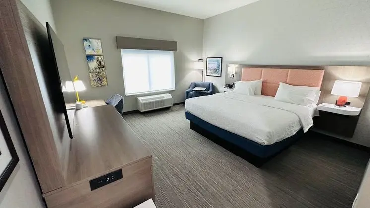 Oda, 1 En Büyük (King) Boy Yatak, Engellilere Uygun, Küvet