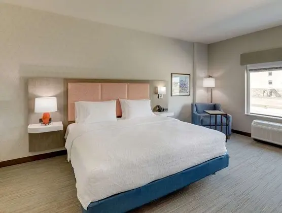 Oda, 1 En Büyük (King) Boy Yatak, Engellilere Uygun, Küvet