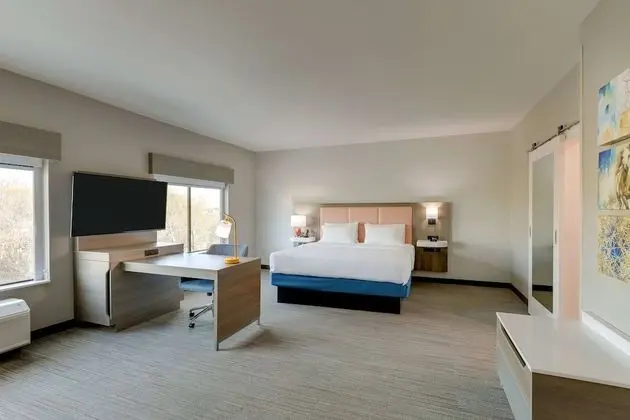 Stüdyo, 1 En Büyük (King) Boy Yatak, Buzdolabı ve Mikrodalga (Wet bar)