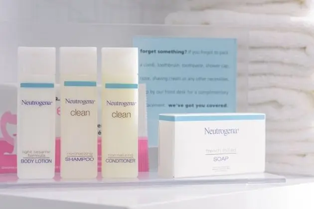 Stüdyo, 1 En Büyük (King) Boy Yatak, Engellilere Uygun, Sigara İçilmez (Roll In Shower)