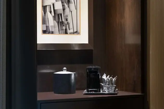 Oda, 2 Büyük (Queen) Boy Yatak, Engellilere Uygun, Sigara İçilmez