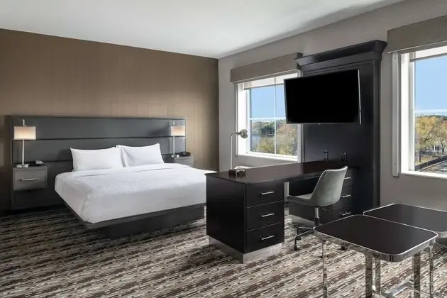 Stüdyo, 1 En Büyük (King) Boy Yatak, Buzdolabı ve Mikrodalga