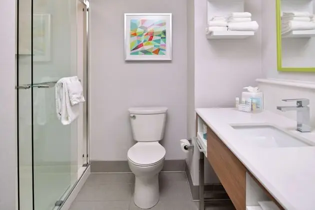 Oda, 1 En Büyük (King) Boy Yatak, Buzdolabı ve Mikrodalga, Şehir Manzaralı