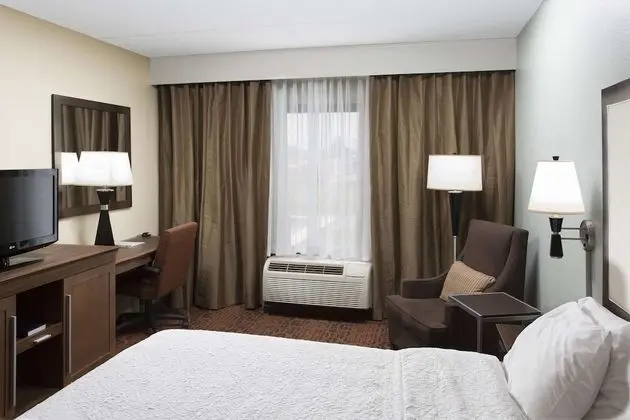 Oda, 1 En Büyük (King) Boy Yatak, Engellilere Uygun, Sigara İçilmez