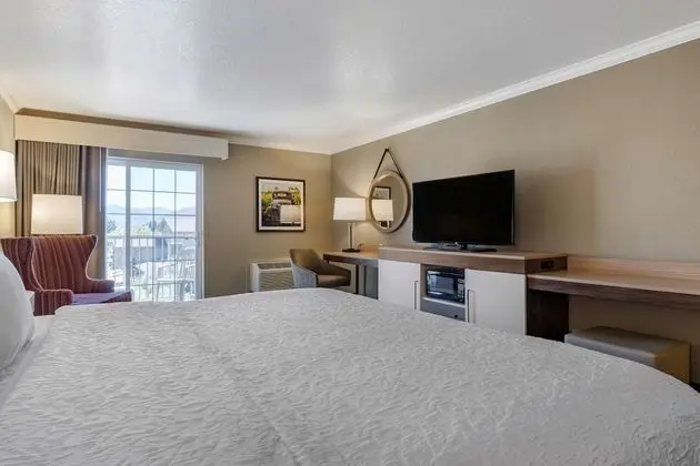 Standard Oda, 1 En Büyük (King) Boy Yatak, Manzaralı