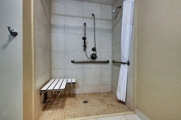 Stüdyo, Engellilere Uygun, Sigara İçilmez