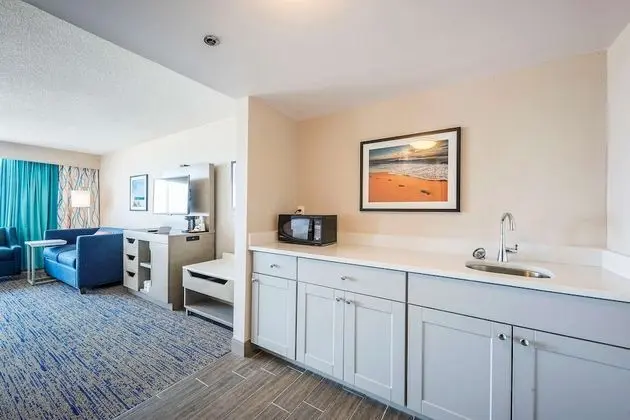 Premium Oda, 1 En Büyük (King) Boy Yatak ve Çekyat, Balkon, Okyanusa Sıfır