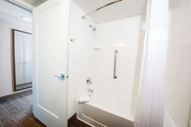Premium Oda, 2 Büyük (Queen) Boy Yatak, Okyanusa Sıfır (High Floor)