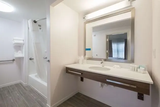 Süit, Bir En Büyük (King) Boy Yataklı, Sigara İçilmeyen