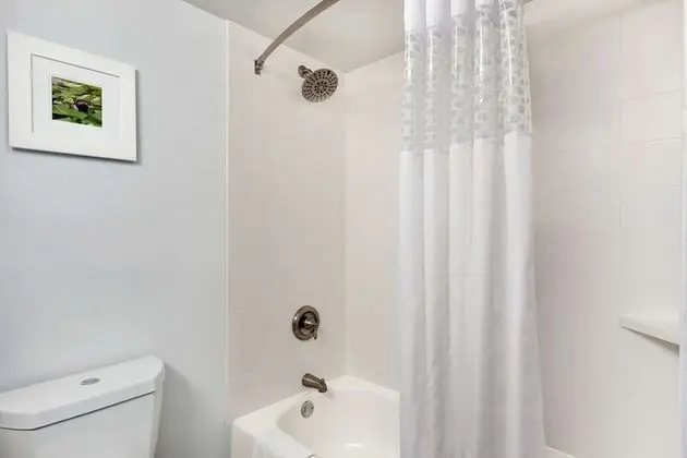 Oda, 2 Büyük (Queen) Boy Yatak, Sigara İçilmez