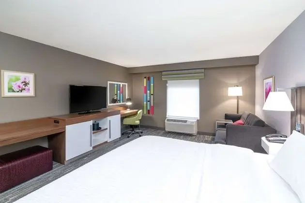 Oda, 1 En Büyük (King) Boy Yatak ve Çekyat, Buzdolabı